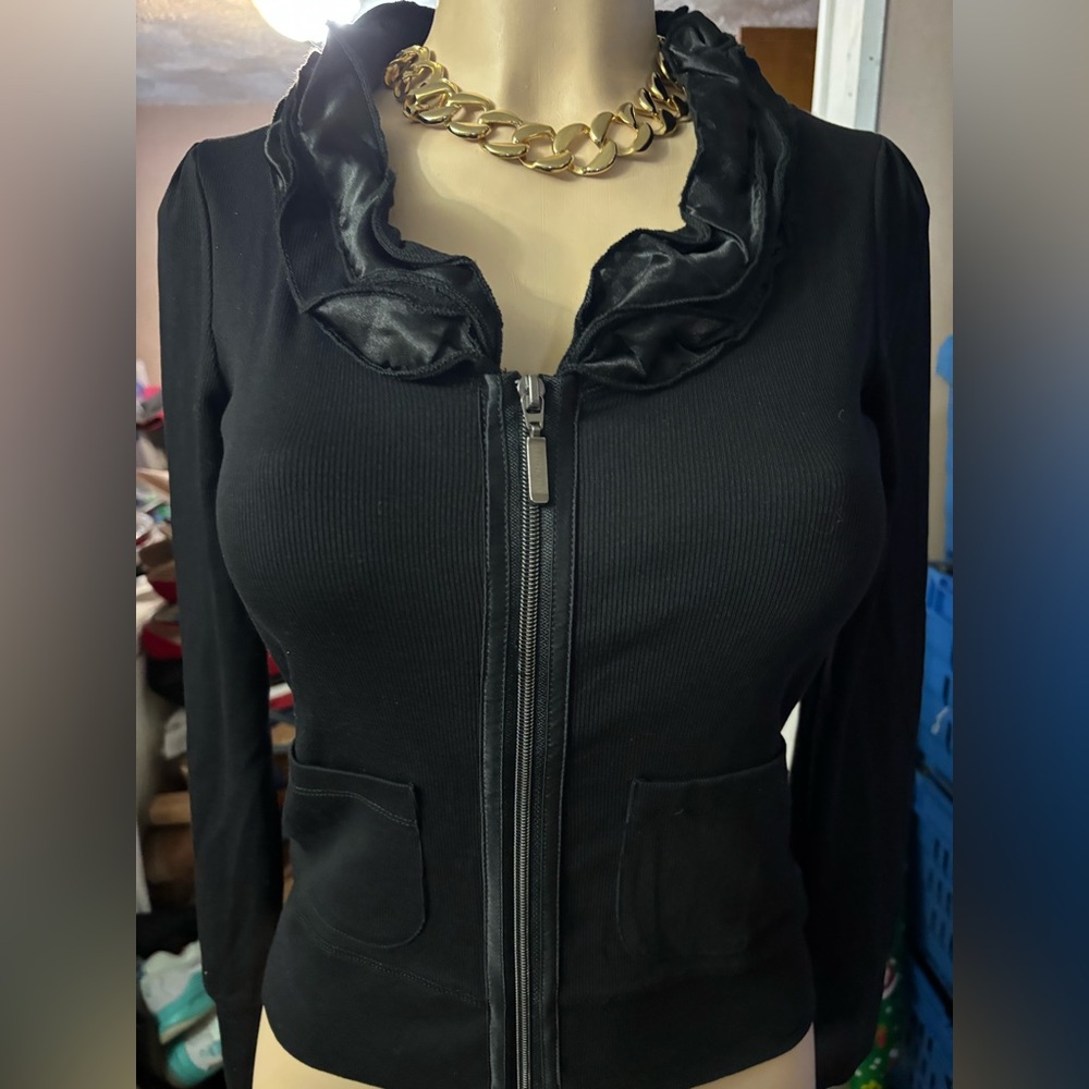 Monari size small black zip BNWT ruffle satin like collar luxury pockets blazer